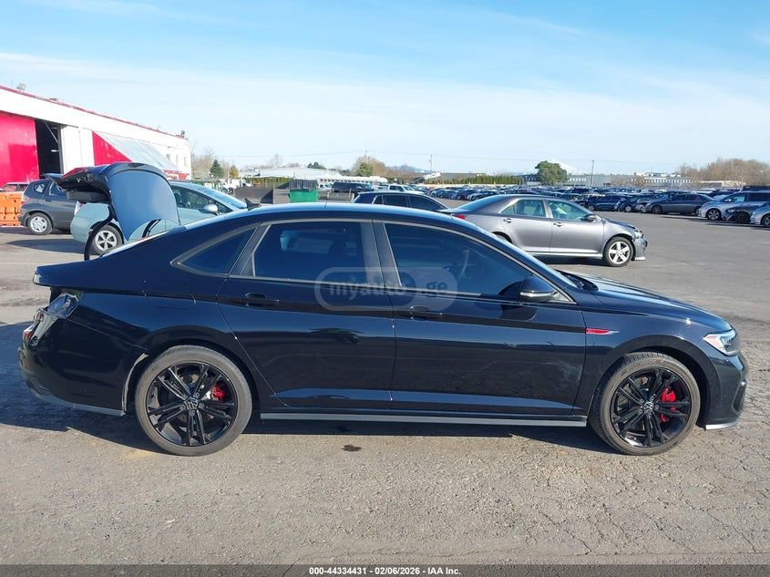 Volkswagen GLI — миниатюра 14