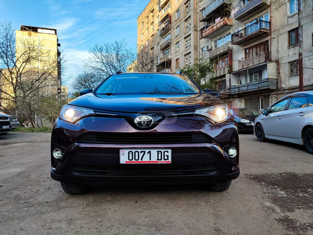Toyota RAV 4 - фото 3