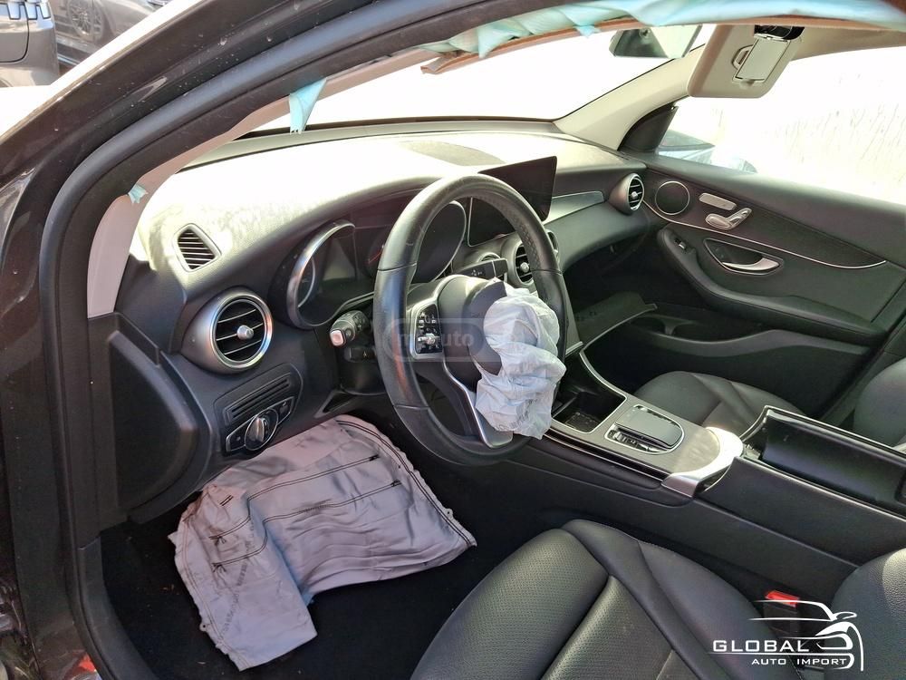Mercedes-Benz GLC 300 - фото 12