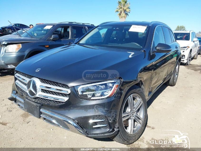 Mercedes-Benz GLC 300 - фото 2