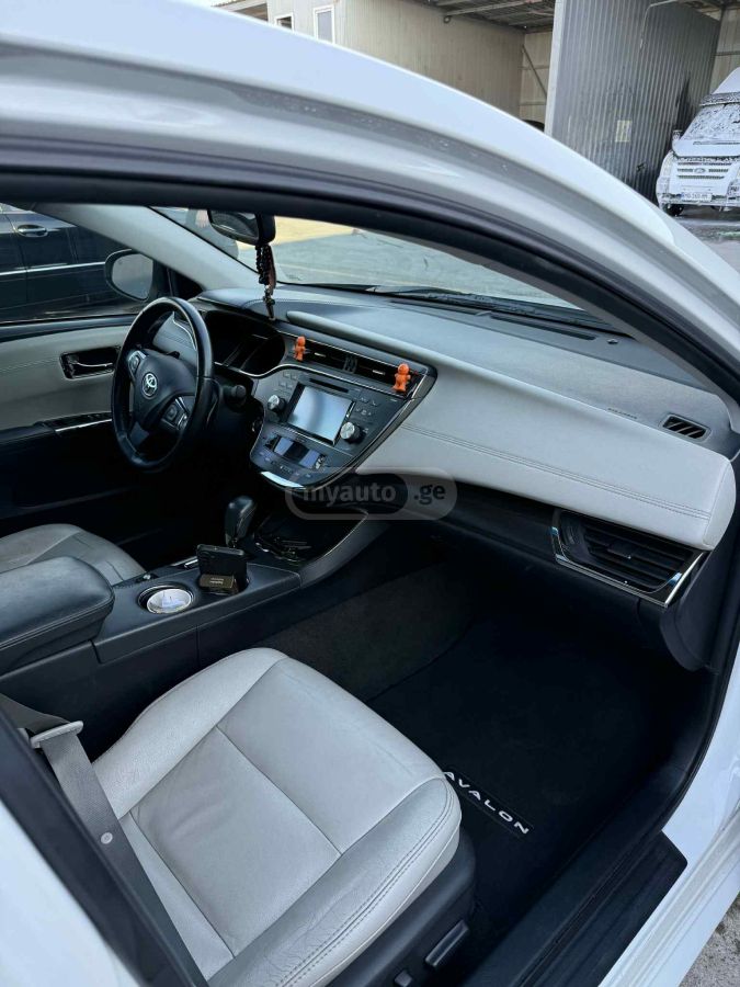 Toyota Avalon - фото 5