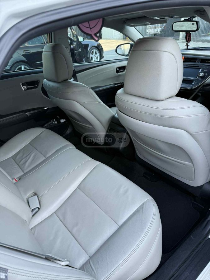 Toyota Avalon - фото 6