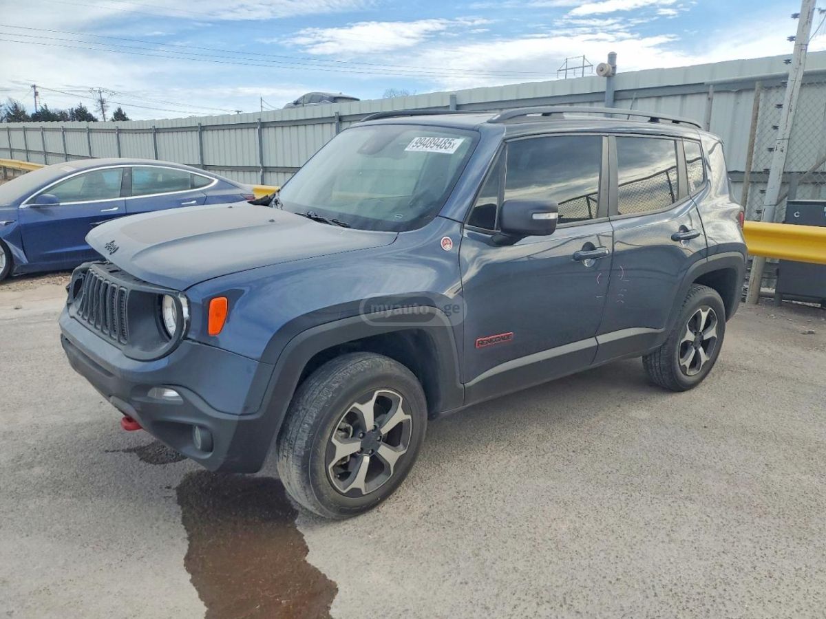 Jeep Renegade - фото 1