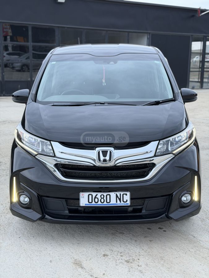 Honda Freed - фото 5