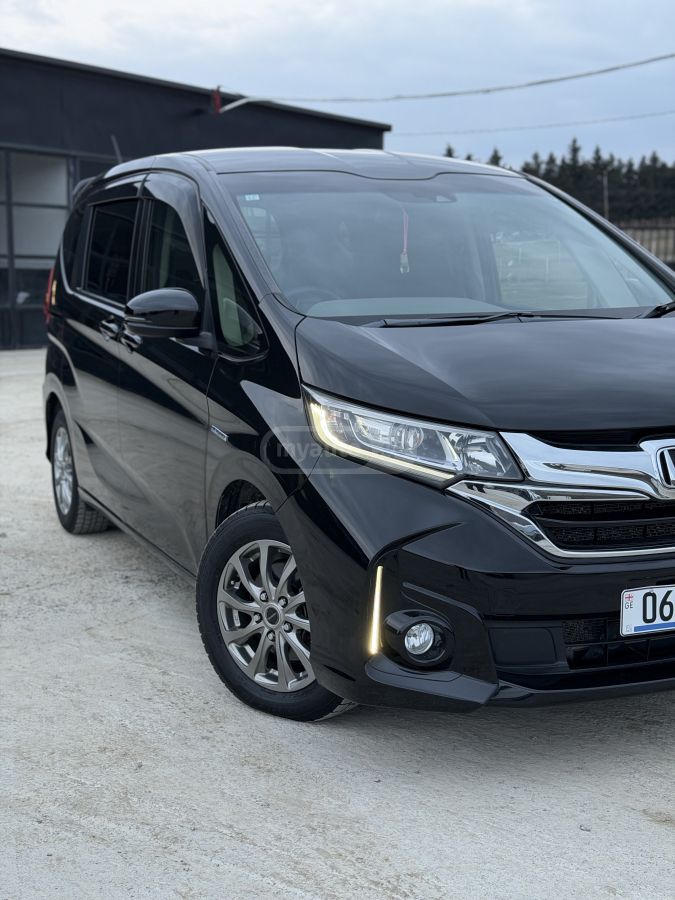 Honda Freed - фото 7