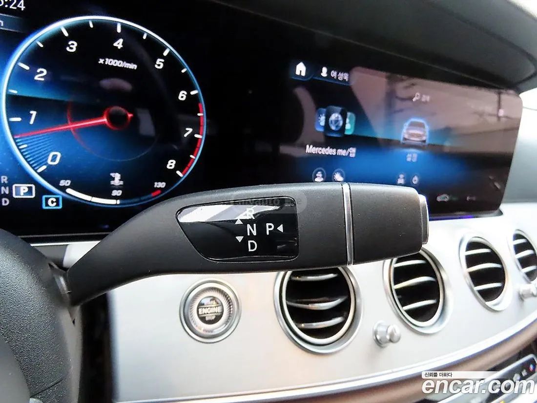 Mercedes-Benz E 63 AMG 2021 — миниатюра 10