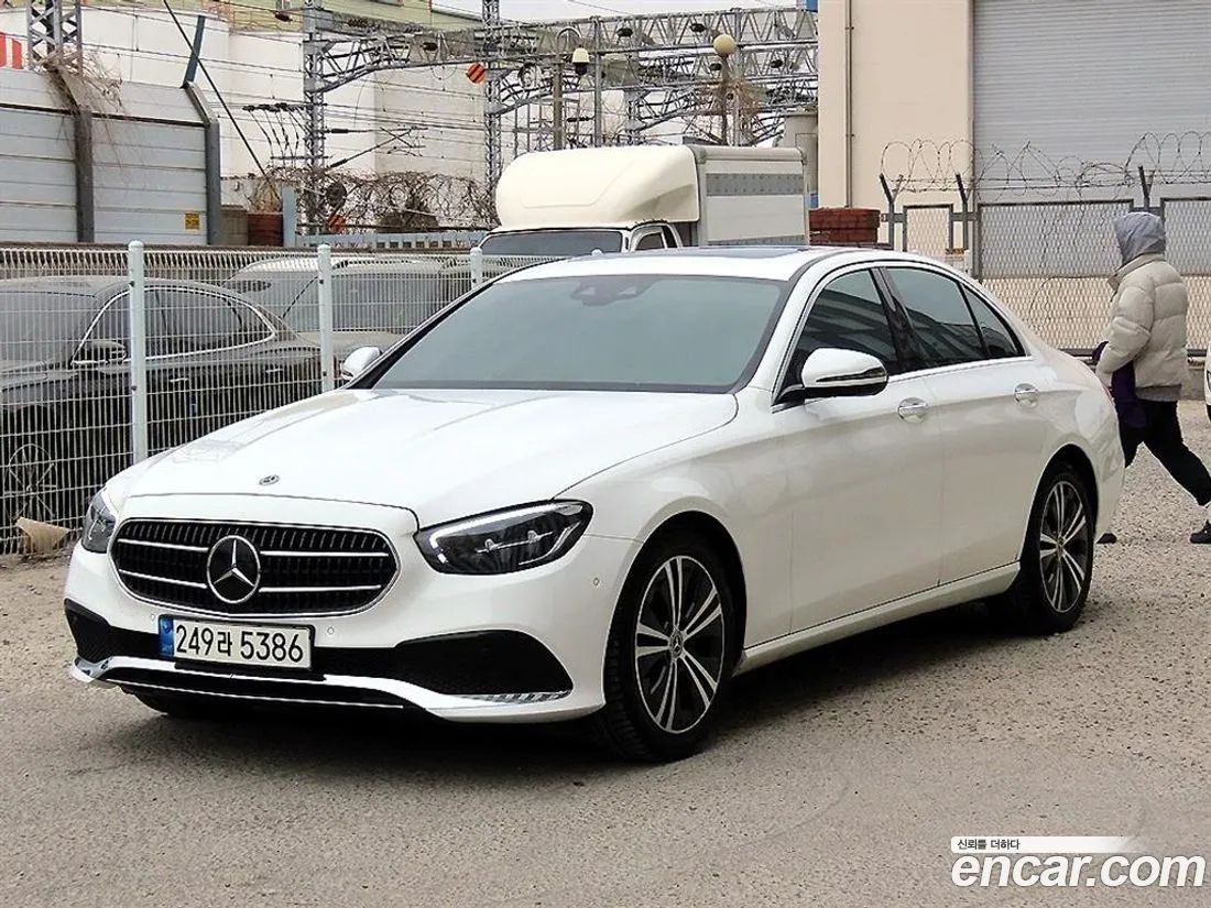 Mercedes-Benz E 63 AMG 2021 — миниатюра 2