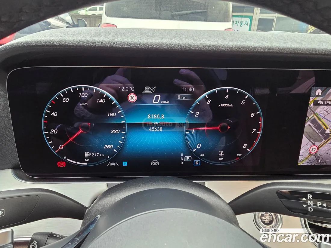 Mercedes-Benz E 63 AMG 2021 — миниатюра 9