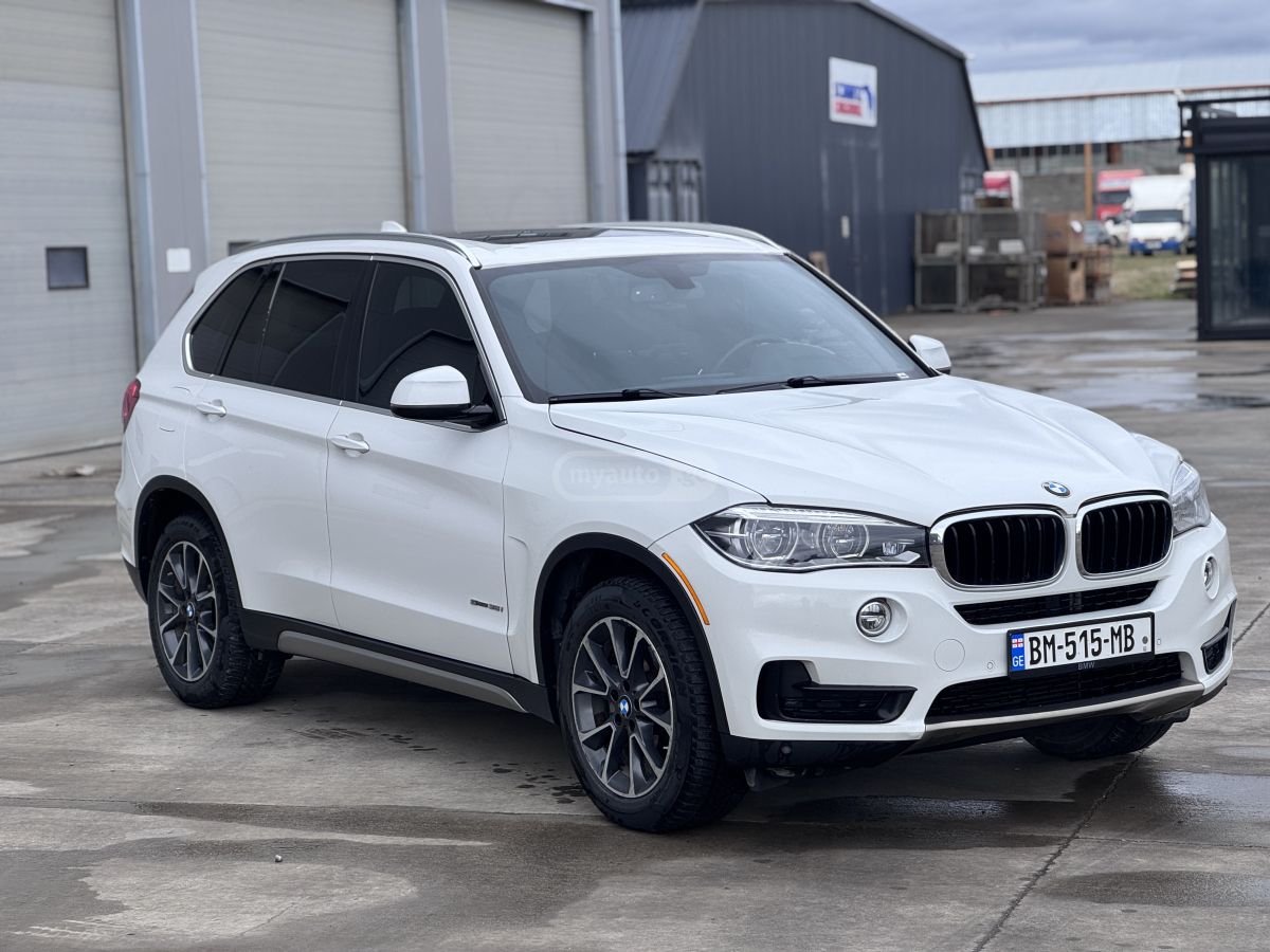 BMW X5 - фото 1