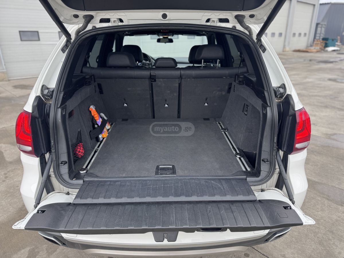 BMW X5 - фото 11