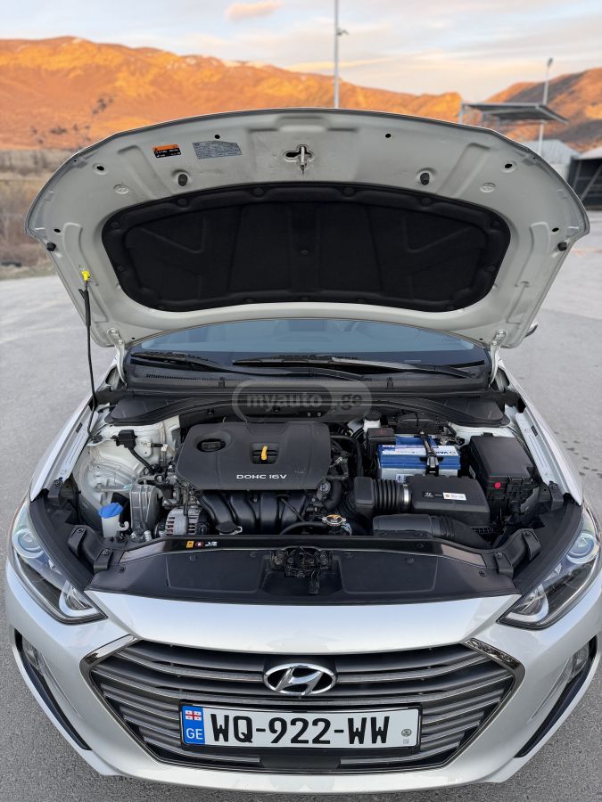 Hyundai Elantra - фото 10