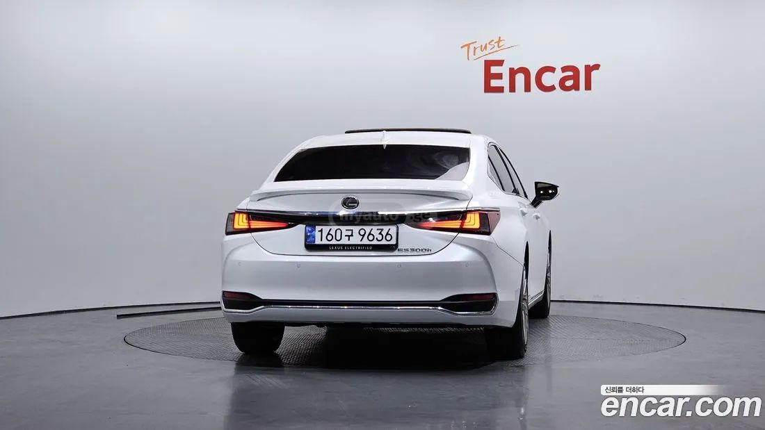 Lexus ES 350 2025 — миниатюра 4