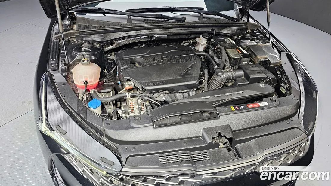 Kia Optima - фото 6