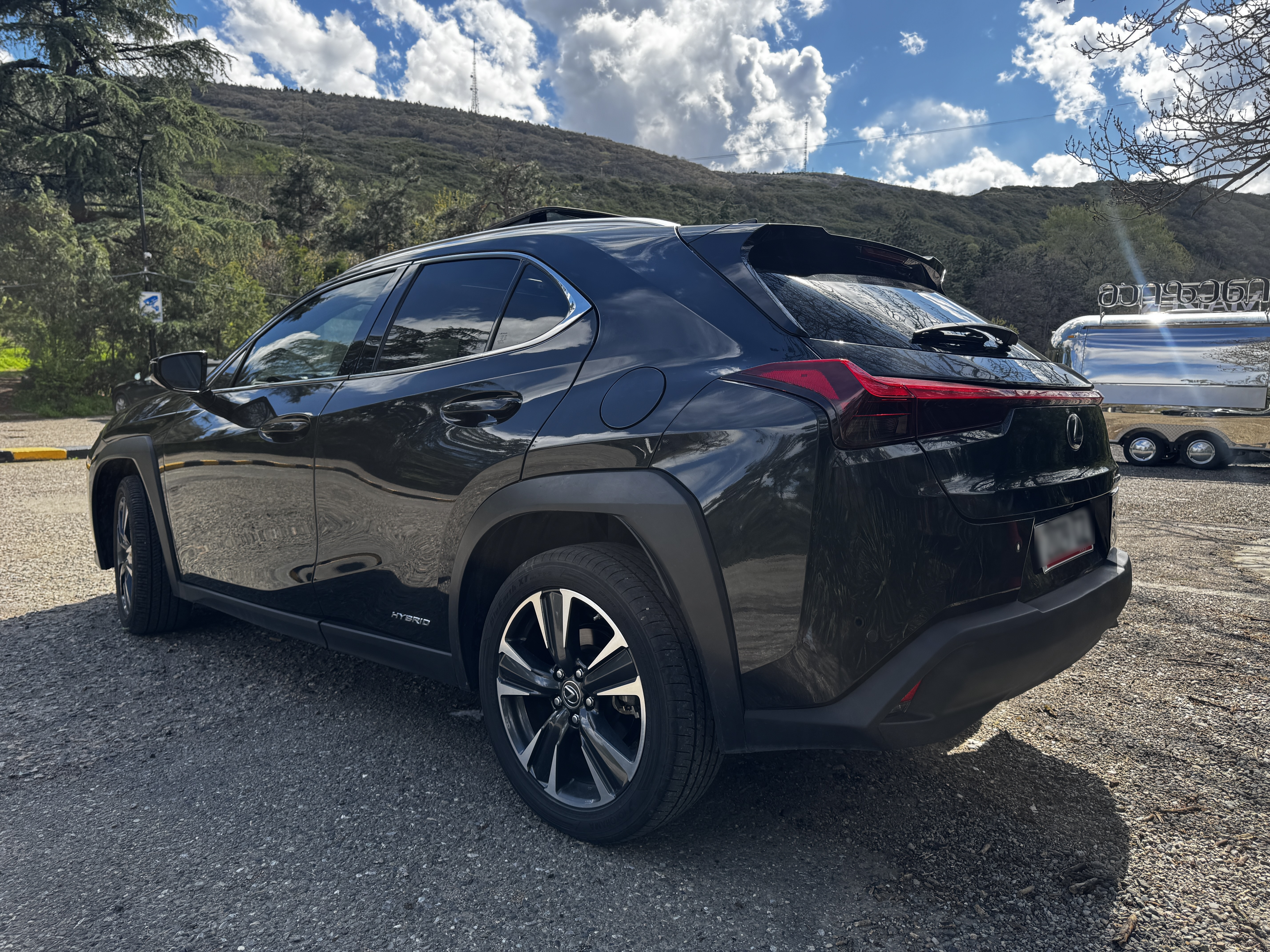 Lexus UX 250 h - фото 4