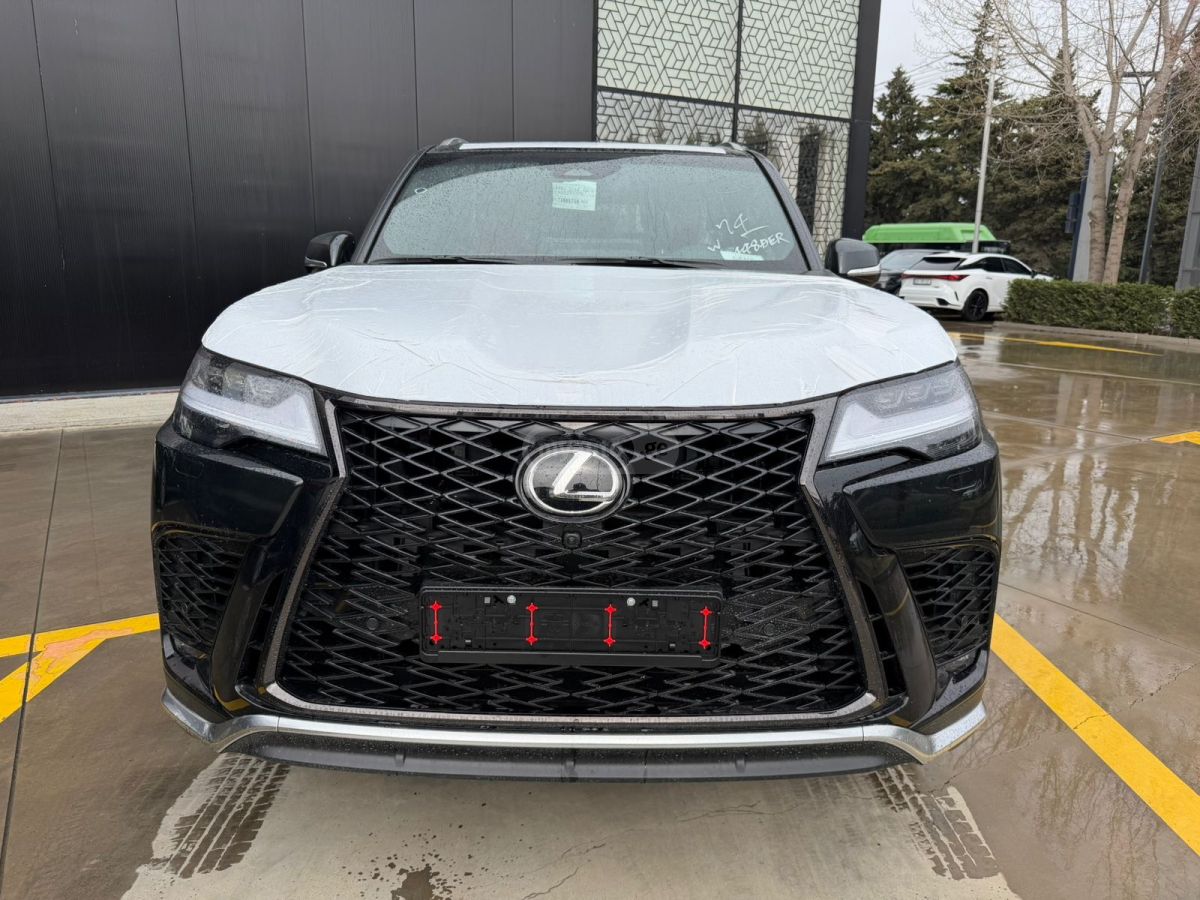 Lexus F sport — миниатюра 2