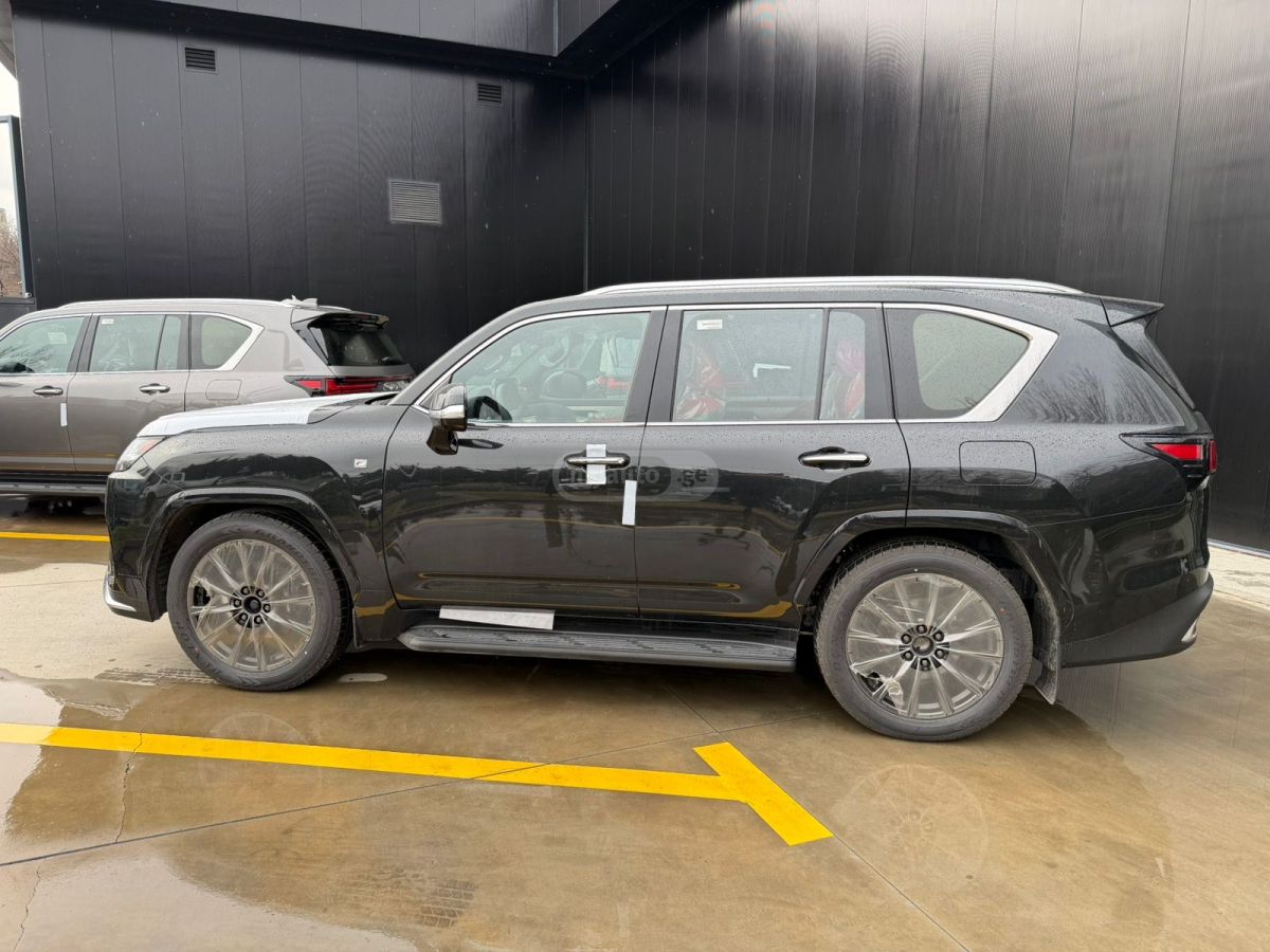 Lexus F sport — миниатюра 3