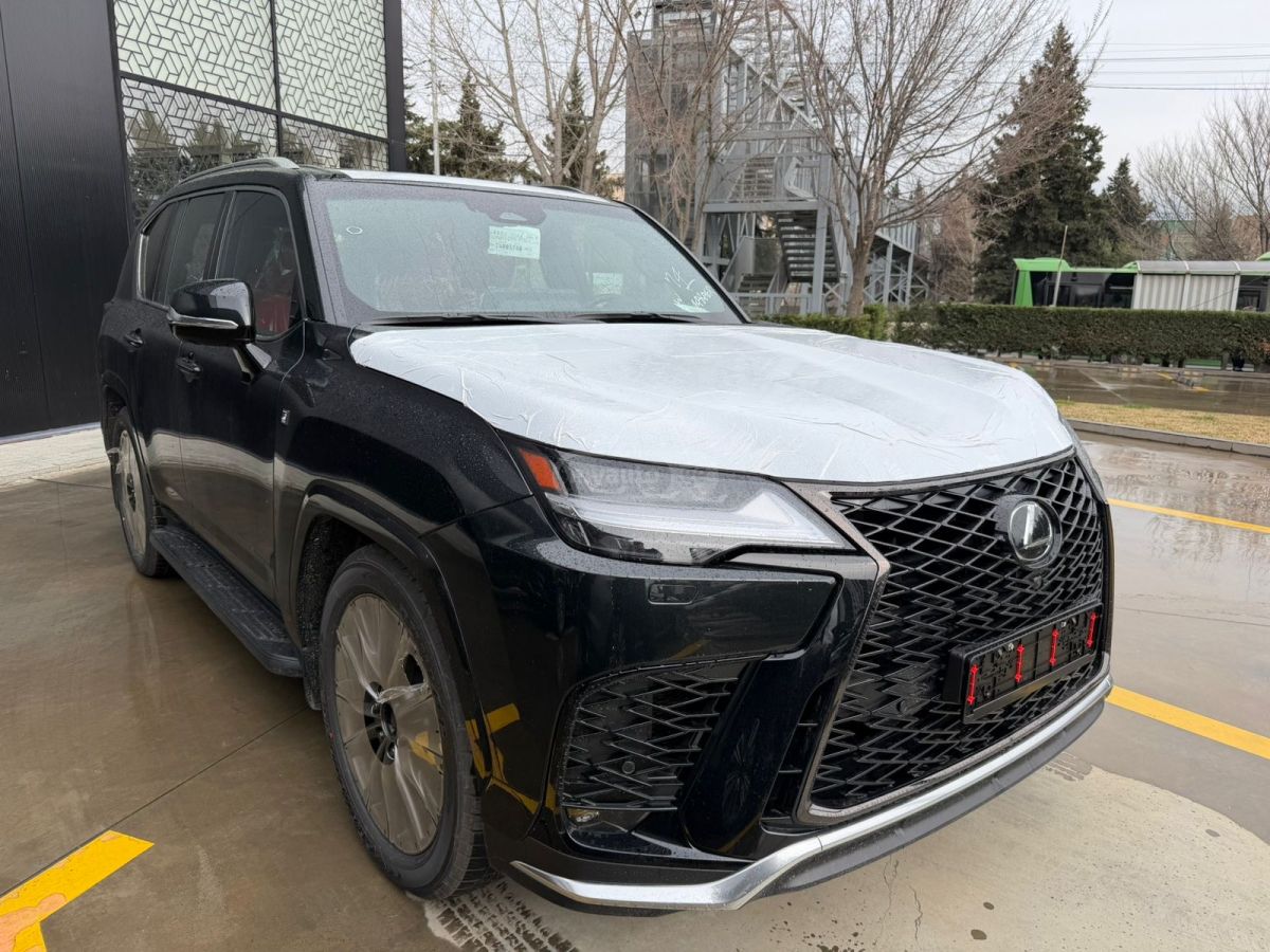 Lexus F sport — миниатюра 9