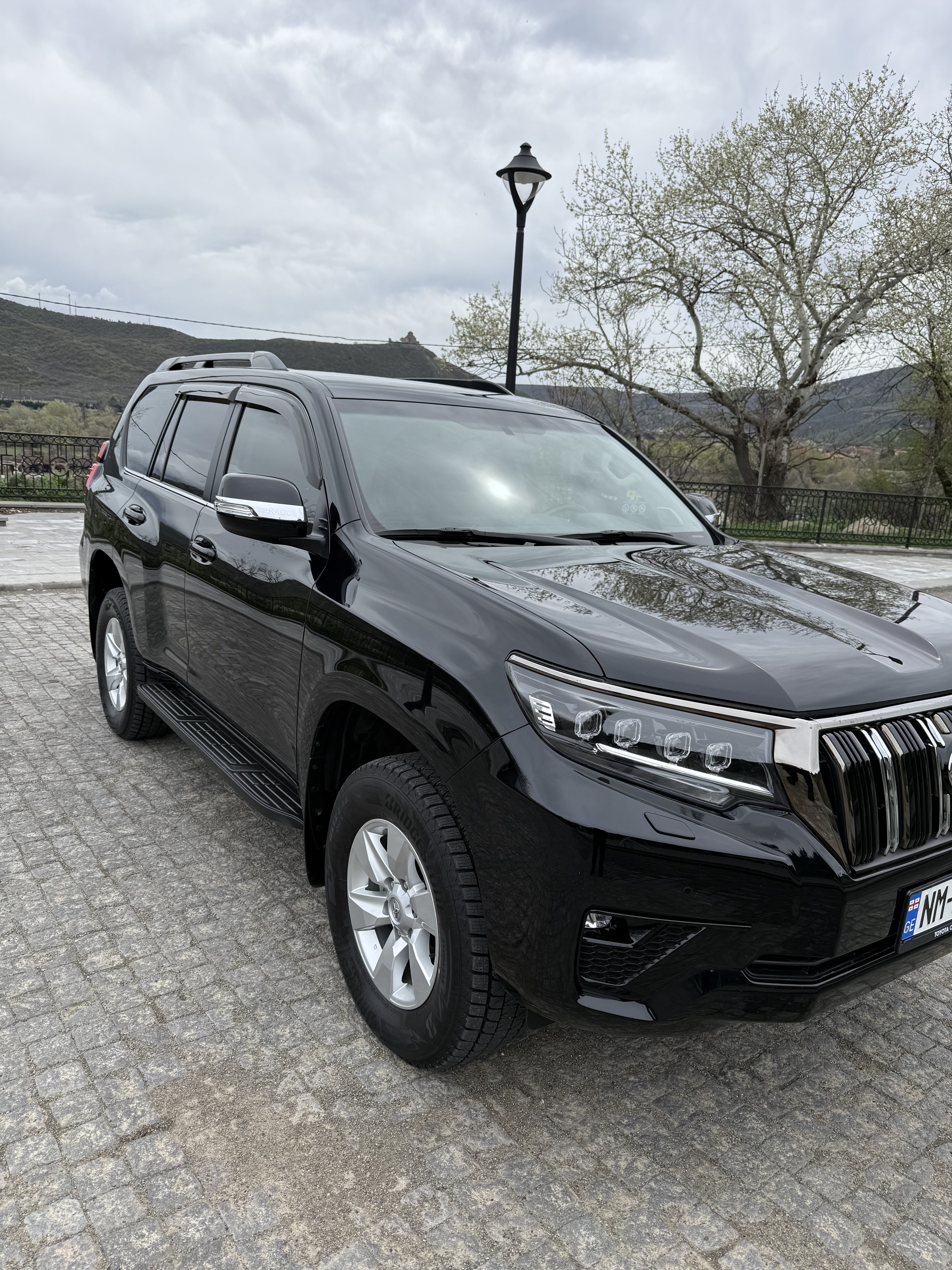 Toyota Land Cruiser Prado - фото 1