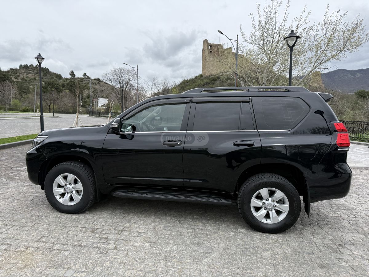 Toyota Land Cruiser Prado - фото 4
