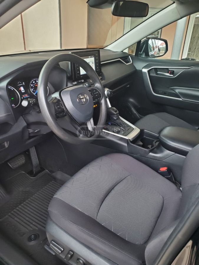 Toyota RAV 4 - фото 6