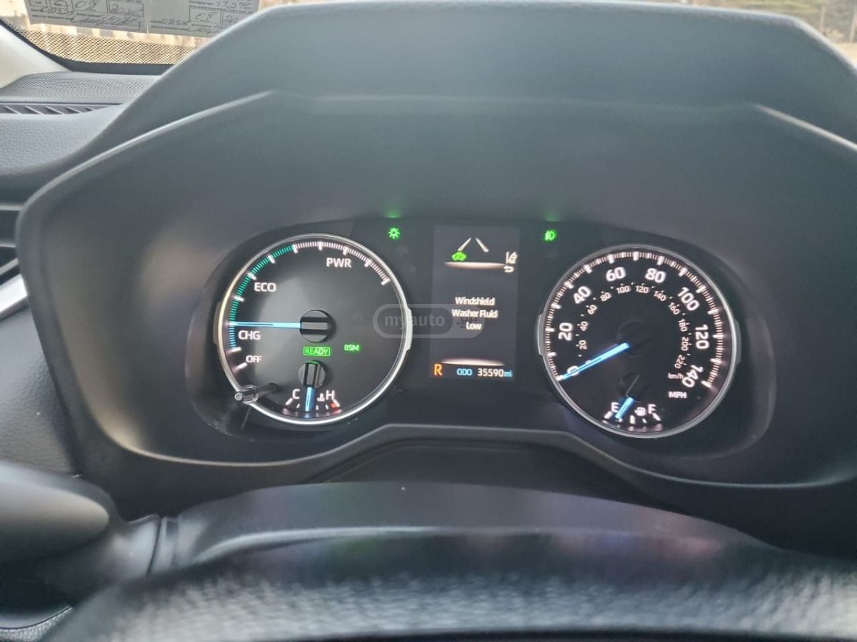 Toyota RAV 4 - фото 7