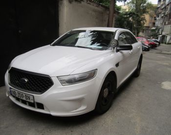 Ford Taurus