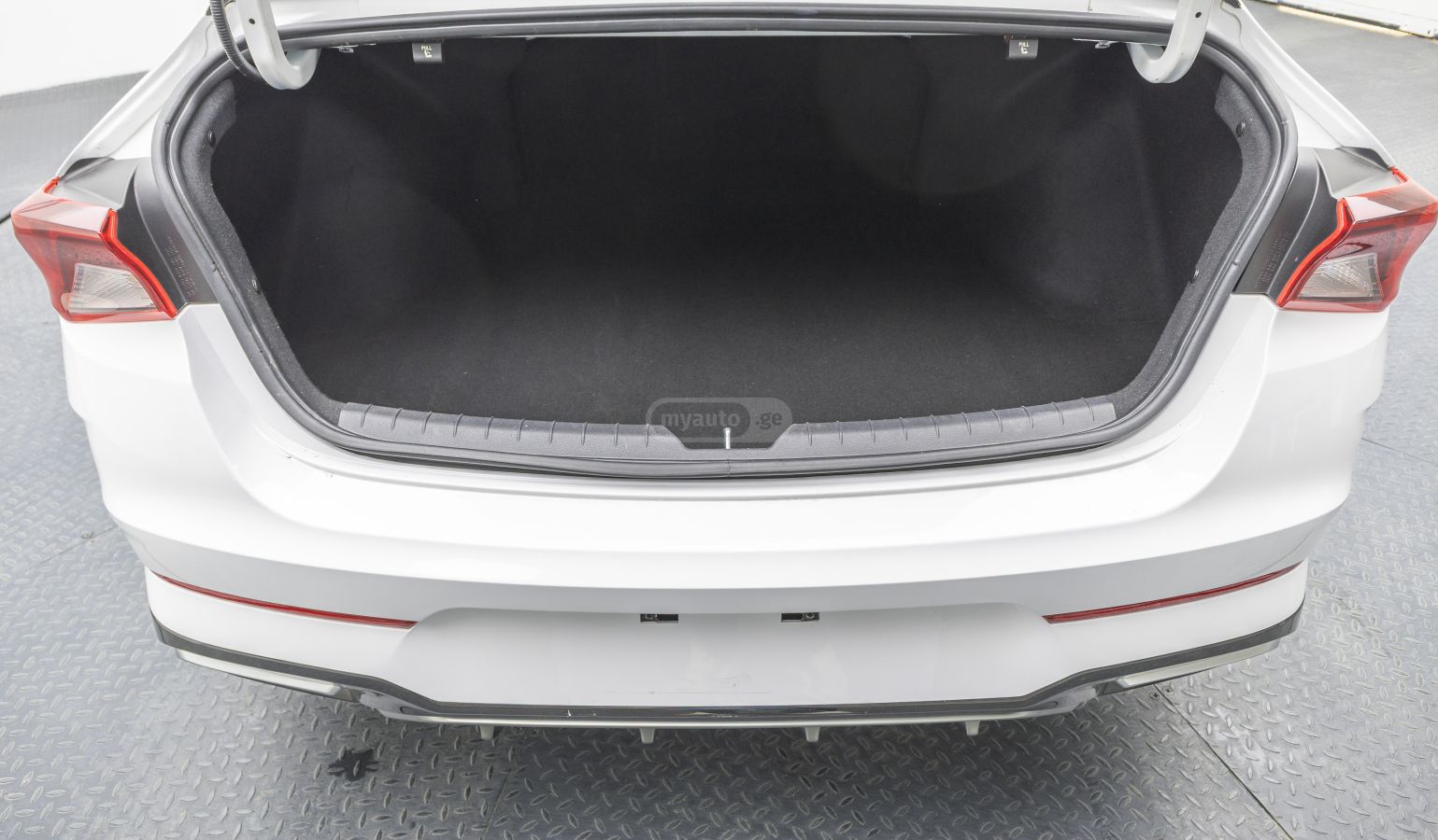 Kia Q 50 Kia K5 2023 — миниатюра 5