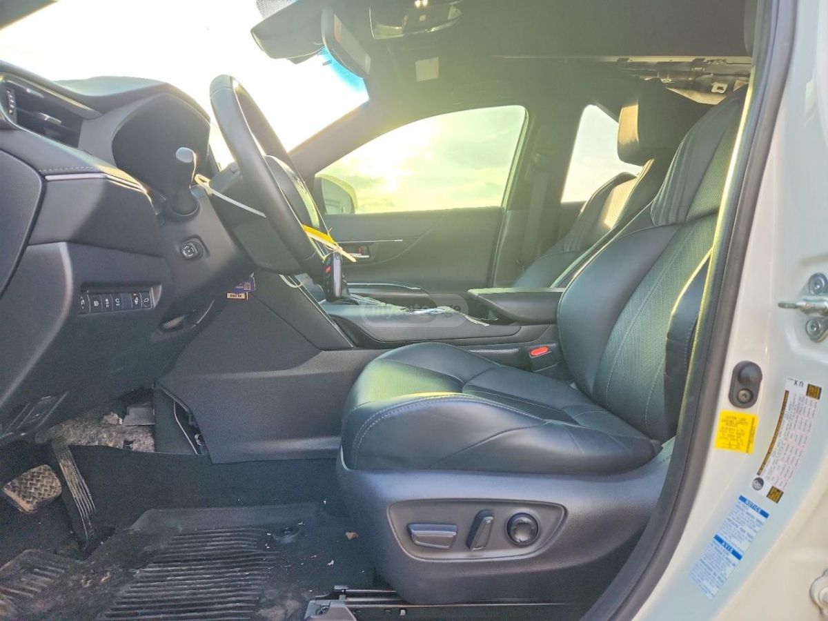 Toyota Venza - фото 7