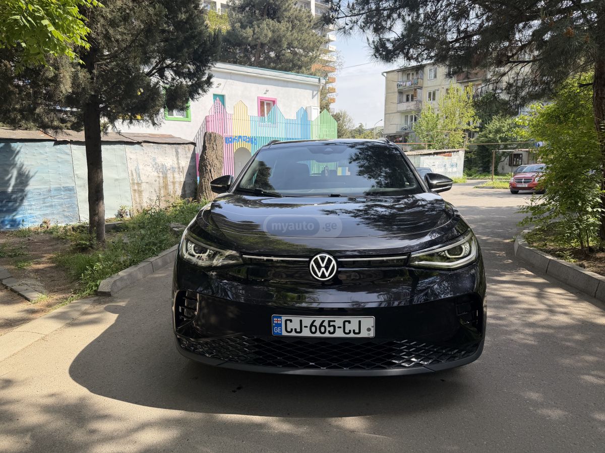 Volkswagen ID 4 - фото 1