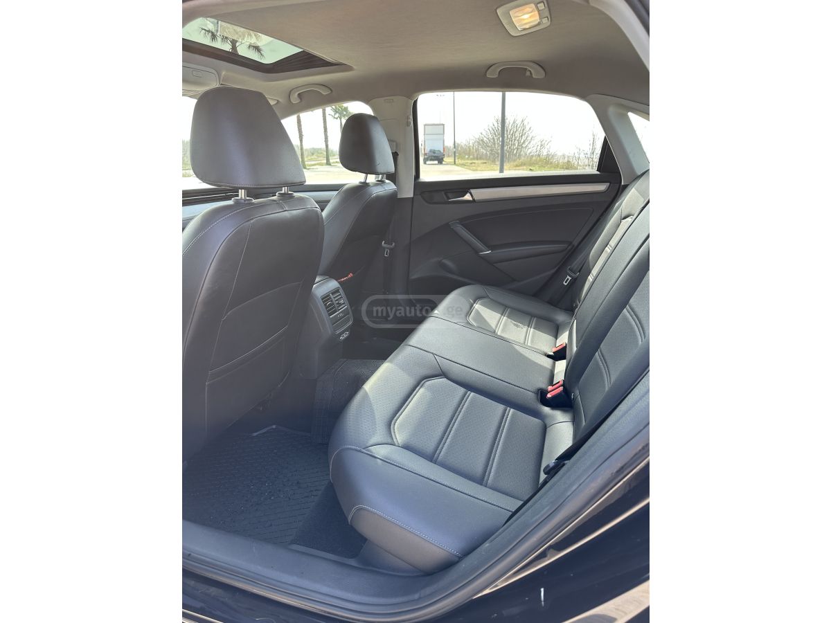 Volkswagen Passat limited 2021 — миниатюра 12