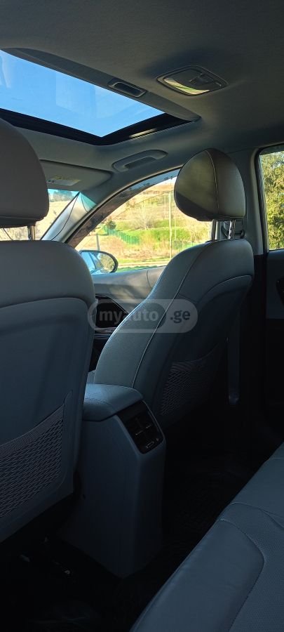 Kia Niro - фото 10