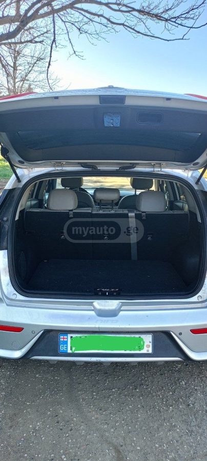 Kia Niro - фото 9