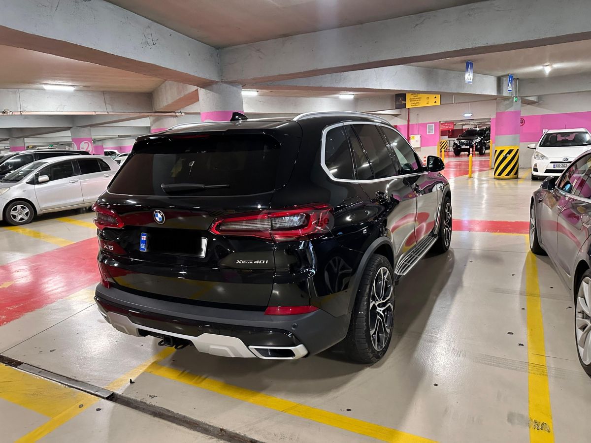 BMW X5 - фото 2