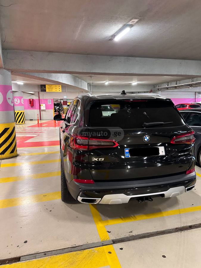 BMW X5 - фото 3