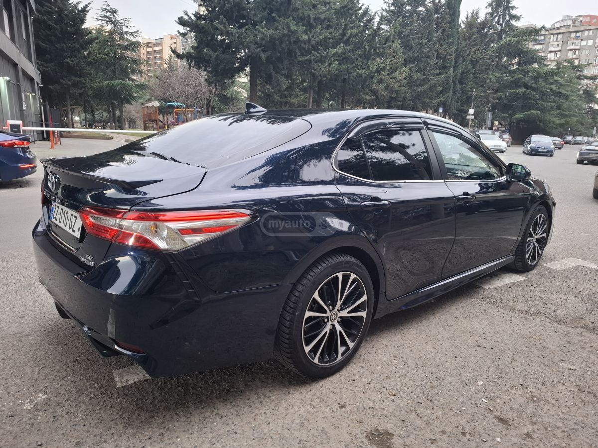 Toyota Camry - фото 6