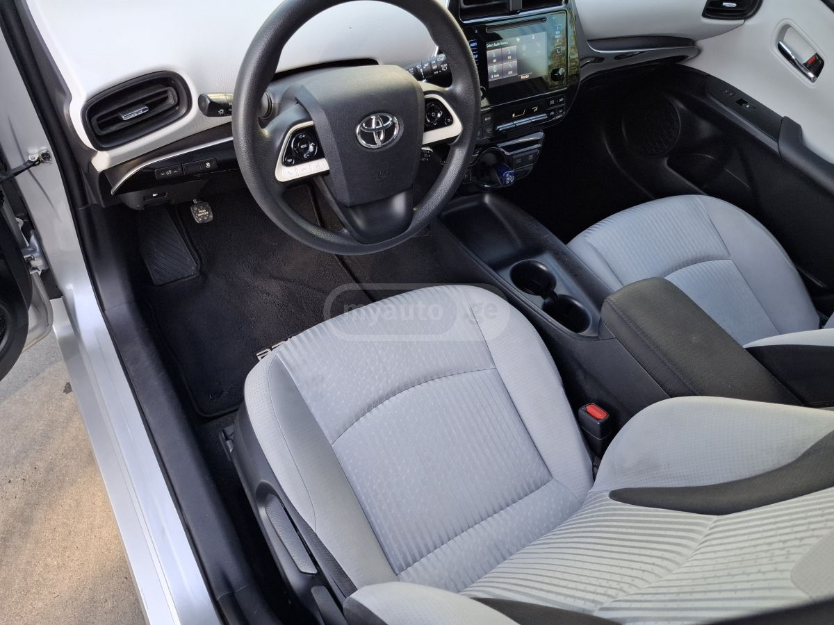 Toyota Prius - фото 11
