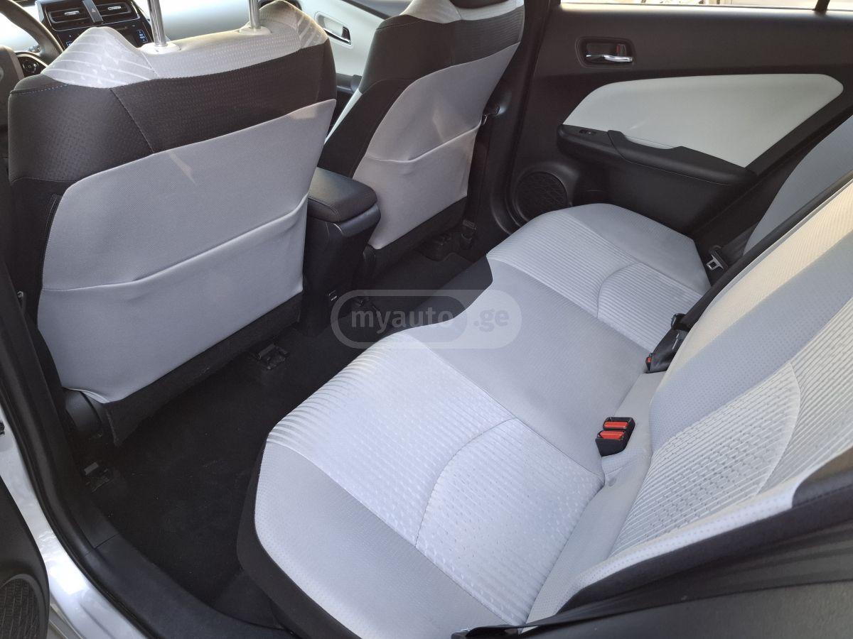Toyota Prius - фото 13