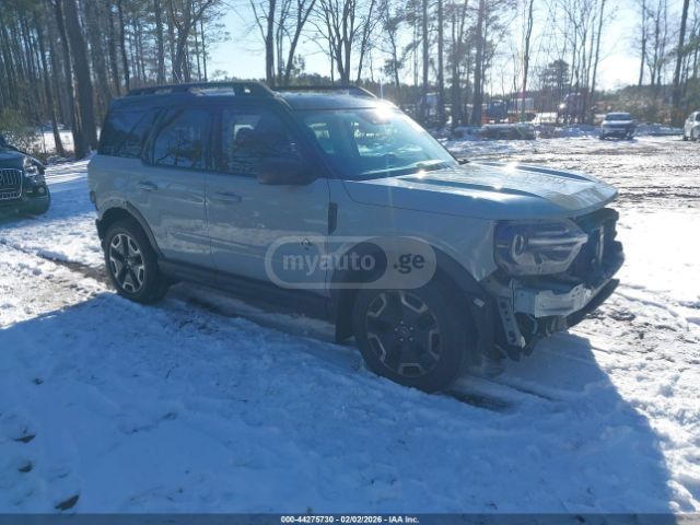 Ford Bronco - фото 1