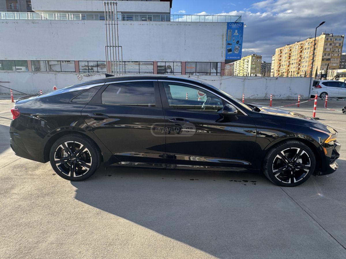 Kia K5 - фото 3