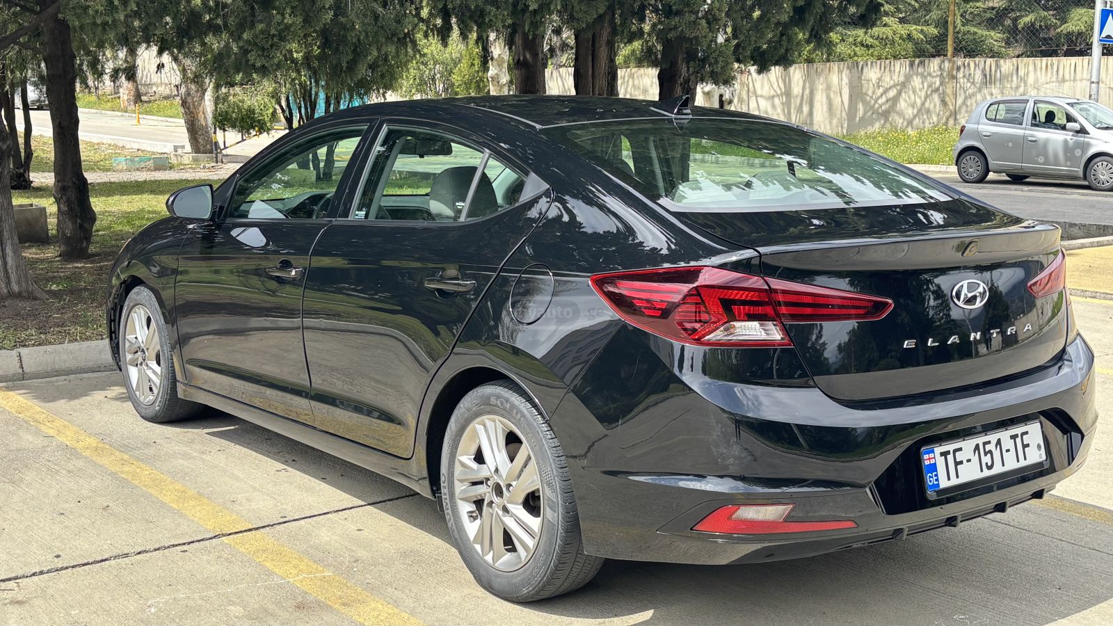 Hyundai Elantra - фото 8