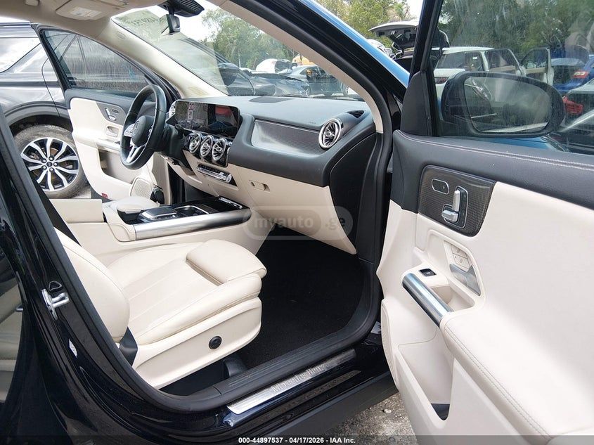 Mercedes-Benz GLA 250 - фото 6