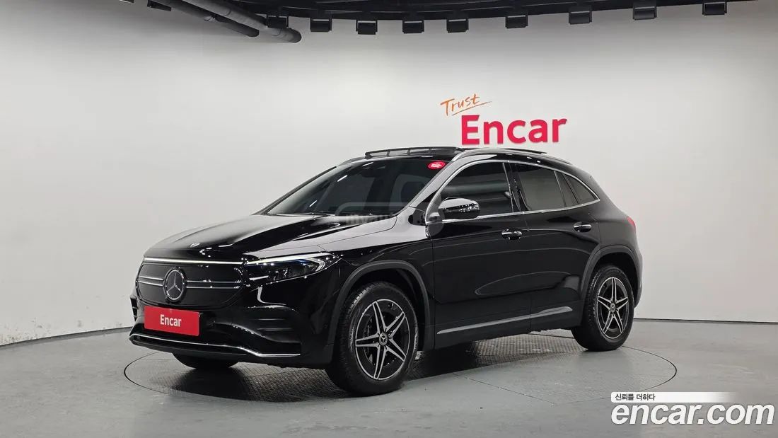 Mercedes-Benz EQA 300 - фото 1