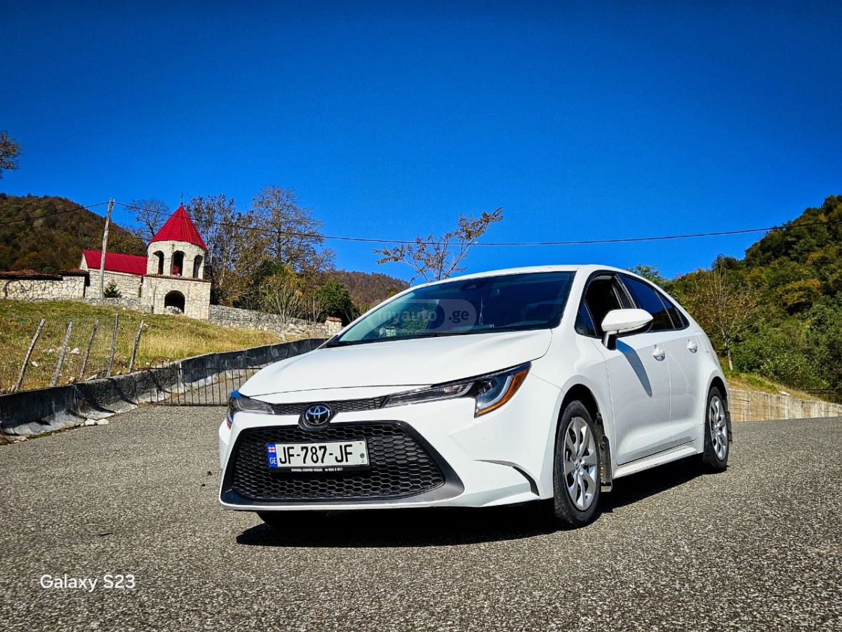 Toyota L 4dr Front-Wheel Drive Sedan — миниатюра 8