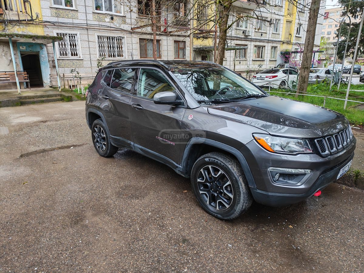 Jeep Compass - фото 5