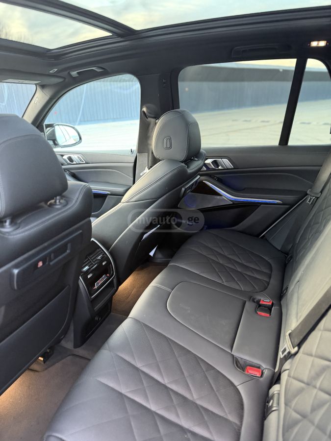 BMW X5 - фото 12