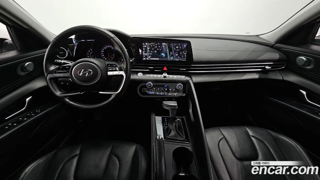 Hyundai Elantra - фото 7