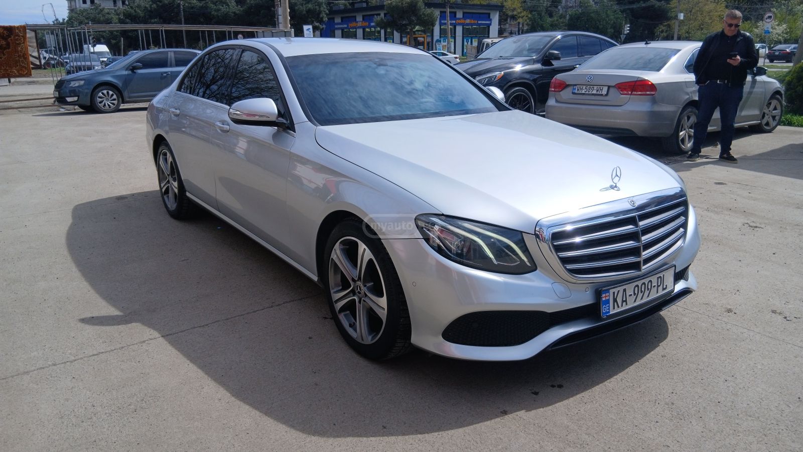 Mercedes-Benz E 220 - фото 3