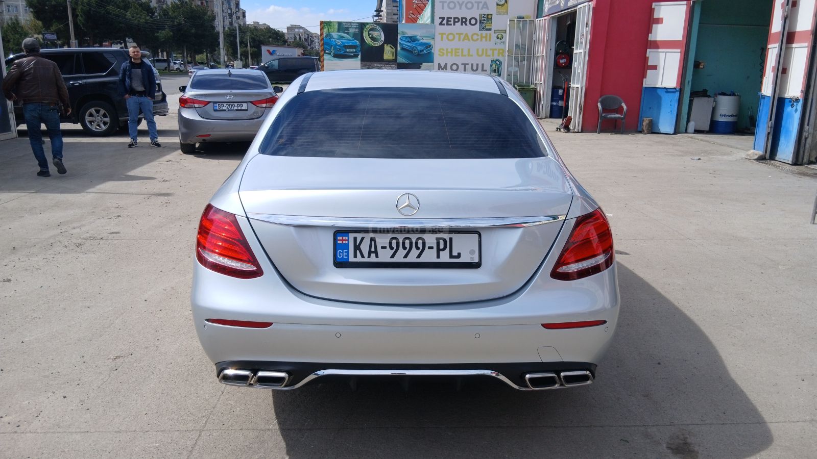 Mercedes-Benz E 220 - фото 5