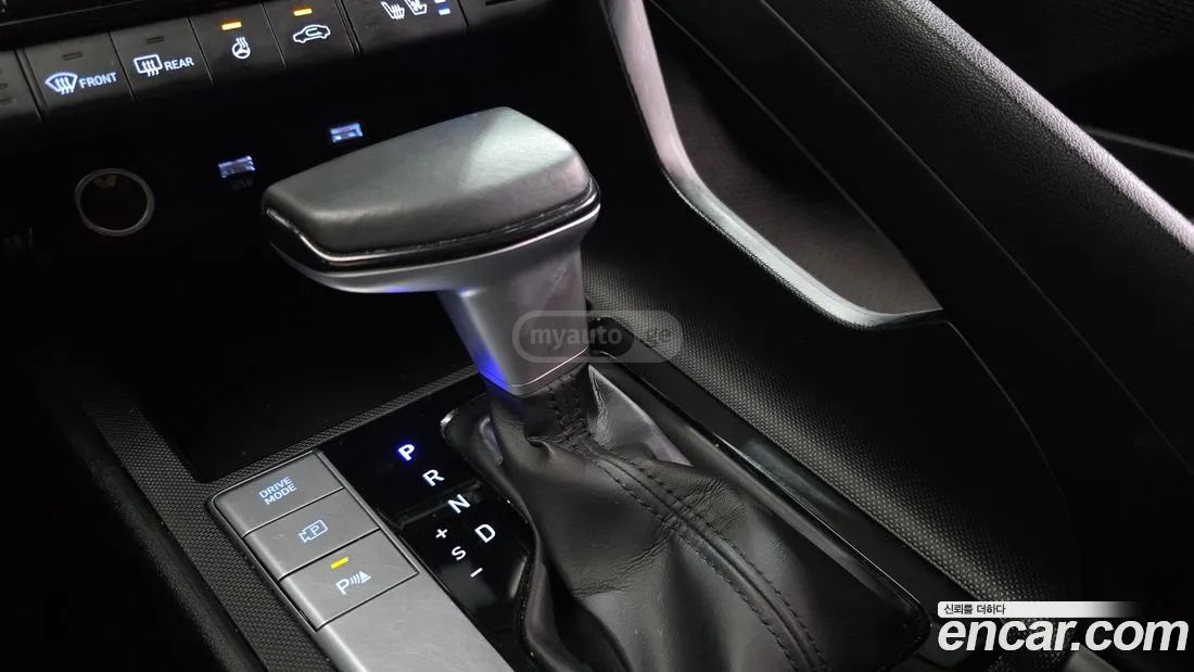 Hyundai Elantra - фото 9