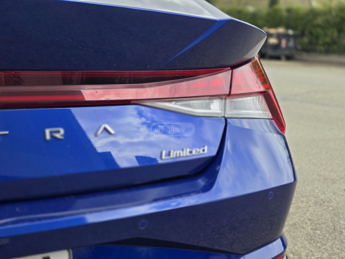 Hyundai Elantra - фото 7